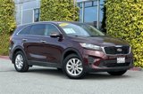 Used 2020 Kia Sorento LX image 2