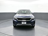 Used 2022 Kia Seltos EX image 2