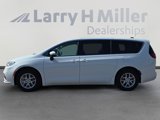 Certified 2023 Chrysler Pacifica Touring-L image 2