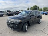 Used 2022 Jeep Compass Latitude image 3