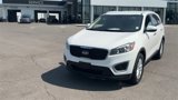 Used 2016 Kia Sorento LX image 3