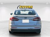 Used 2019 Ford Fusion SE w/ Equipment Group 151A image 4