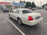 Used 2006 Lincoln Town Car Designer Series image 6