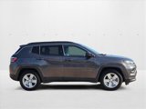 Used 2022 Jeep Compass Latitude image 4