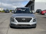 Used 2022 Hyundai Venue SE image 2