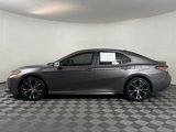 Used 2019 Toyota Camry SE image 4