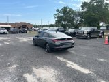 Used 2023 Hyundai Elantra SEL w/ Convenience Package image 3