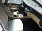 Used 2011 Hyundai Genesis 4.6 image 4