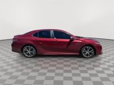 Used 2018 Toyota Camry SE image 2