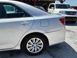 Used 2014 Toyota Camry LE image 5
