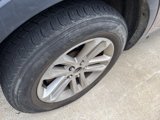 Used 2017 Ford Explorer FWD image 2