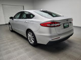 Used 2019 Ford Fusion SE image 5