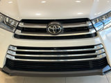 Used 2018 Toyota Highlander Limited Platinum image 3