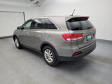 Used 2016 Kia Sorento LX image 3