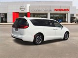 Used 2022 Chrysler Pacifica Touring-L w/ Uconnect Theater Family Group image 3