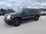 Used 2011 GMC Yukon XL Denali image 2