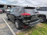 Used 2018 Nissan Rogue SV w/ Premium Package image 2