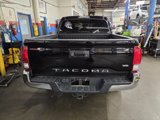 Used 2017 Toyota Tacoma TRD Off-Road image 5