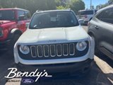 Used 2016 Jeep Renegade Latitude image 2