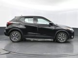 Used 2021 Nissan Kicks SV image 4