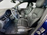 Certified 2024 Porsche Macan image 5