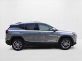 Used 2024 GMC Terrain SLT image 4