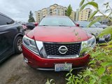 Used 2014 Nissan Pathfinder Platinum image 2