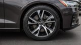 Used 2025 Volvo S60 B5 Core image 6