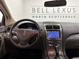 Used 2013 Lincoln MKX FWD image 3