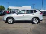 Used 2015 Nissan Rogue SV image 4