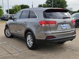 Used 2016 Kia Sorento LX image 3