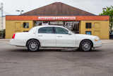 Used 2006 Lincoln Town Car Signature Limited image 4