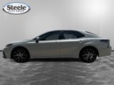 Used 2024 Toyota Camry SE image 2