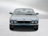Used 1999 Jaguar XJ8 image 2