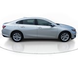 Used 2022 Chevrolet Malibu LT image 2