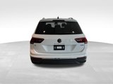 Used 2022 Volkswagen Tiguan SE image 3
