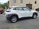 Certified 2022 Hyundai Kona SE w/ Cargo Package image 6
