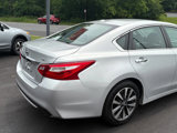 Used 2017 Nissan Altima 2.5 SL w/ Moonroof Package image 2