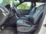 Used 2018 Ford Explorer Platinum image 3