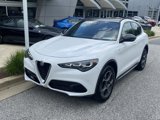 Used 2024 Alfa Romeo Stelvio Ti image 2