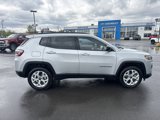 Used 2025 Jeep Compass Latitude image 5