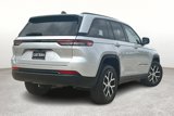 Used 2023 Jeep Grand Cherokee Altitude image 2