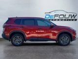 Used 2022 Nissan Rogue S image 2