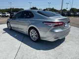 Used 2019 Toyota Camry XLE image 3