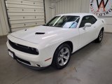 Used 2019 Dodge Challenger SXT image 2
