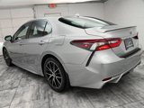 Used 2022 Toyota Camry SE image 4