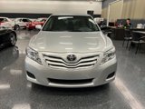 Used 2011 Toyota Camry LE image 2