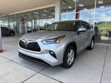 Used 2023 Toyota Highlander L image 3
