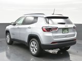 New 2025 Jeep Compass Latitude image 4