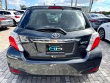 Used 2013 Toyota Yaris L image 6